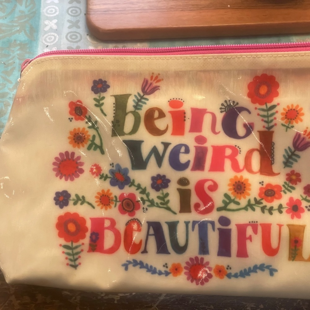 Natural life Being weird is Beautiful Bag - Picture 3 of 7
